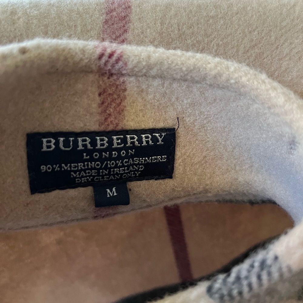 Burberry Cream and Black Checkered Cape